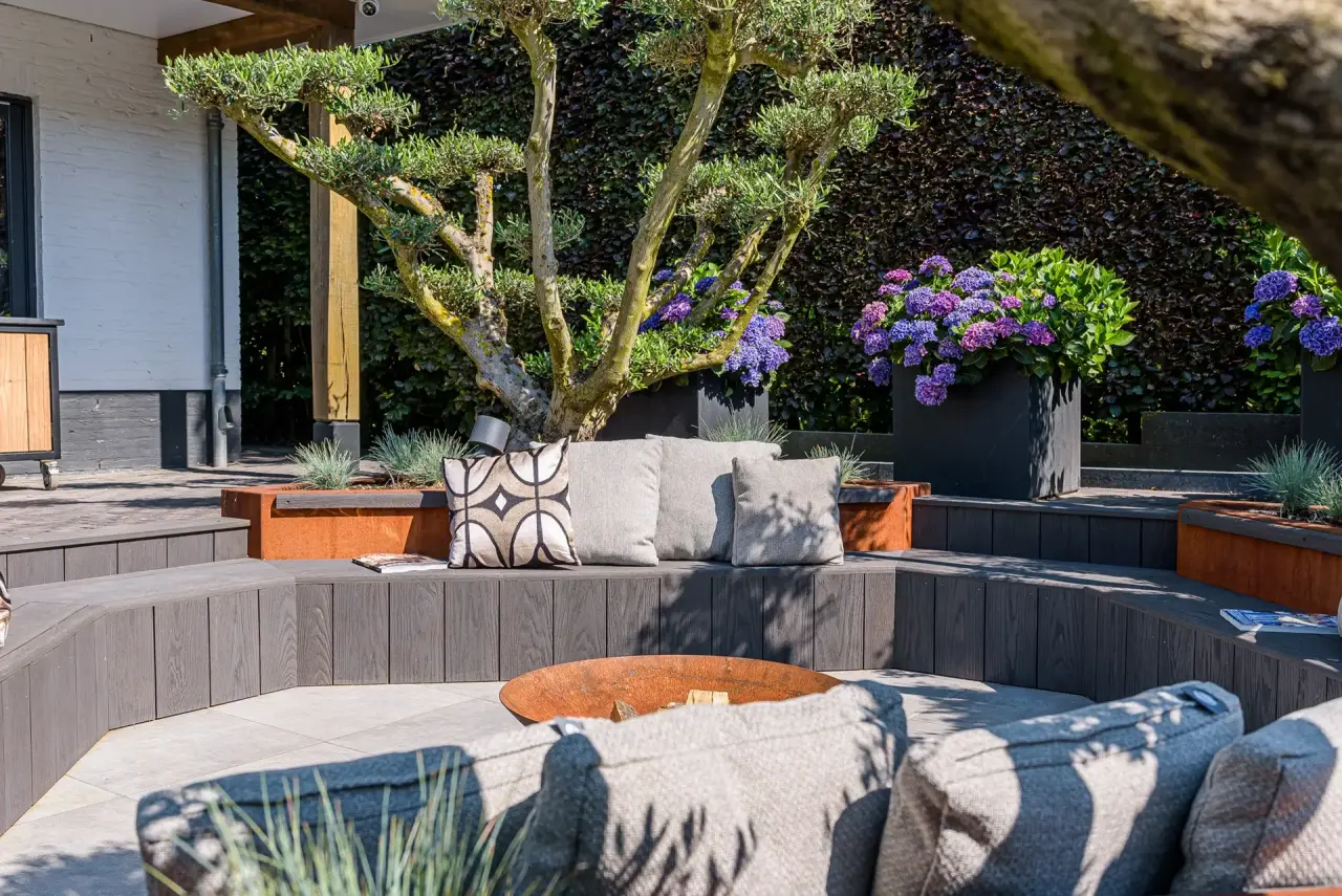 Tuin met tuinkamer en buitenverblijf bruinisse art verde 16